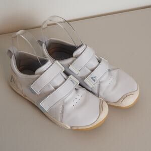 Plae Roan Youth Shoes Unisex Sz US 1.5 Antique White Leather Barefoot Sneakers